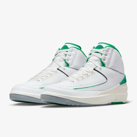 Air Jordan 2 Retro Lucky Green DR8884-103 Men Sneakers SZ 13 LIMITED EDITION NEW - Picture 1 of 9
